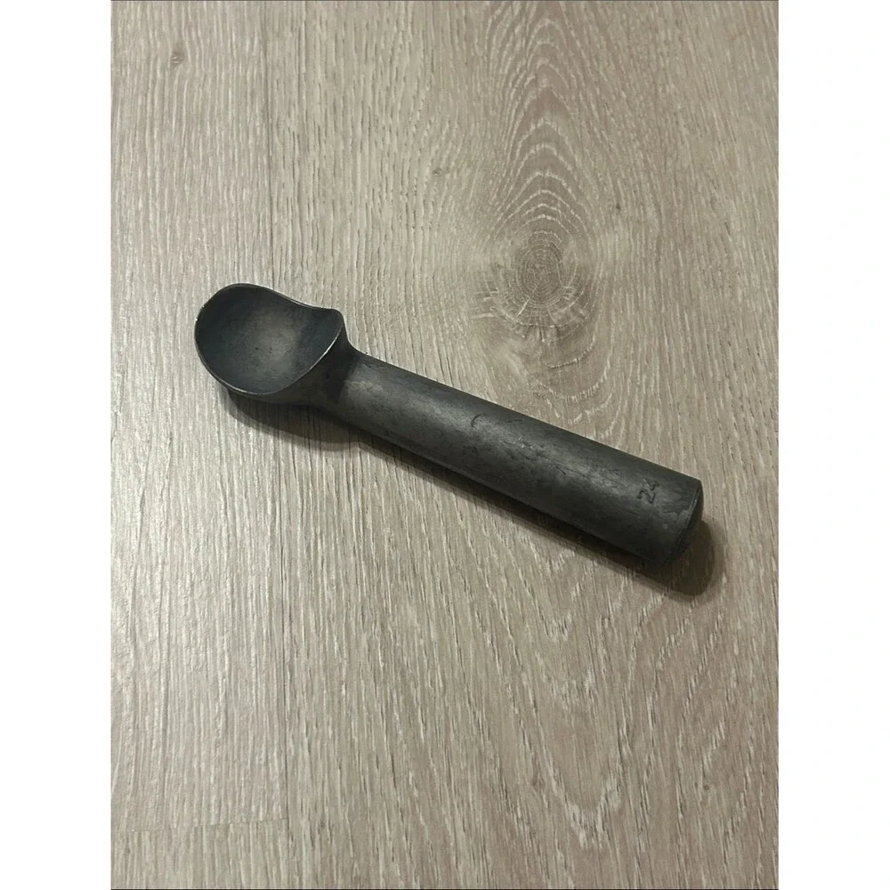 Zeroll Vintage 7in #24 Metal Ice Cream Scoop Authentic Vintage Zeroll